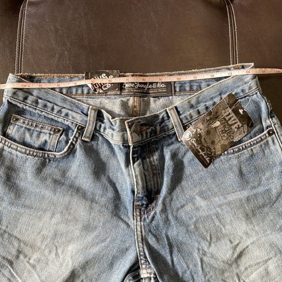 (1) 5ive Jungle & Co Women's Jean Shorts - Picture 2 of 7
